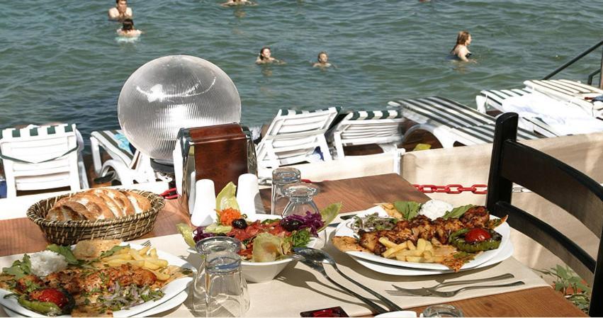 Palm Motel Beach Club Urla Zewnętrze zdjęcie